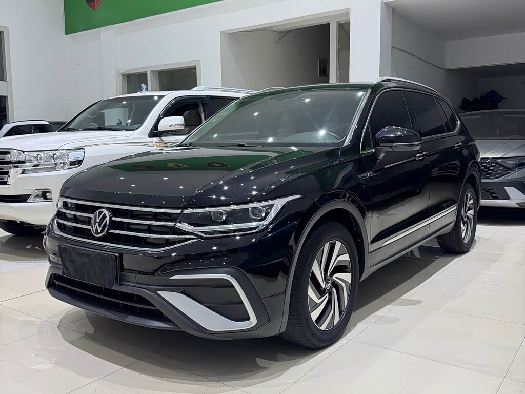 Volkswagen Tiguan L