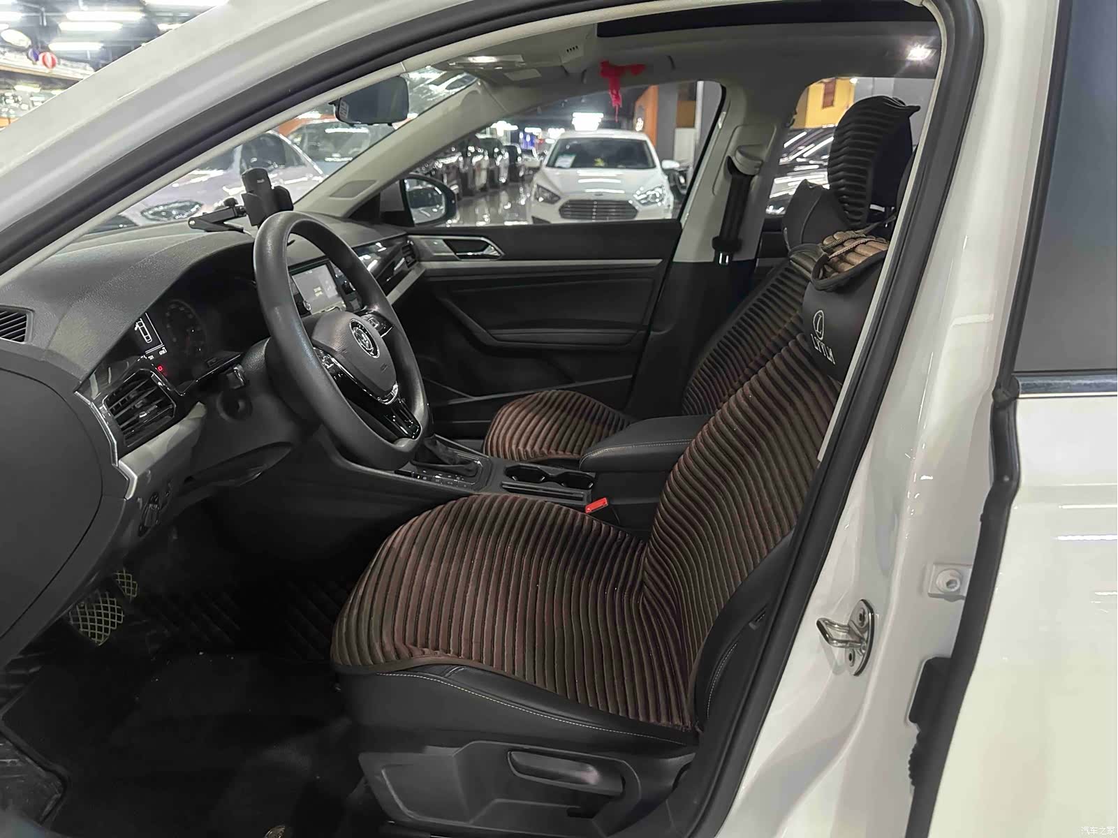 Volkswagen Lavida, 2019 4