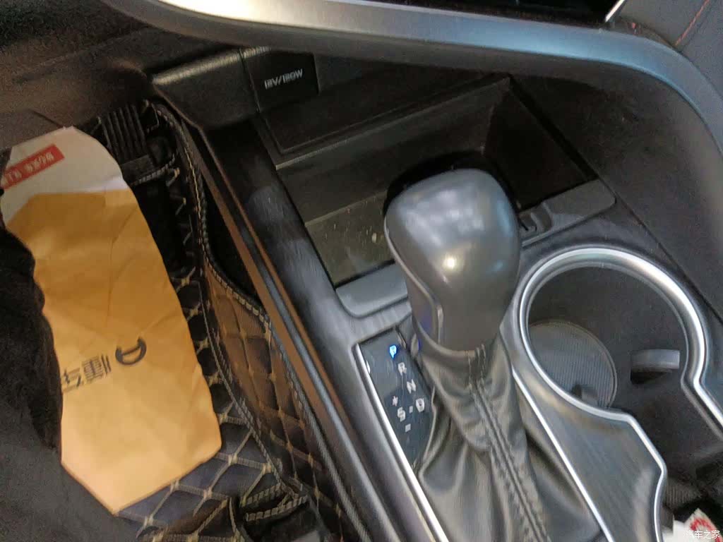 Toyota Camry, 2024 10