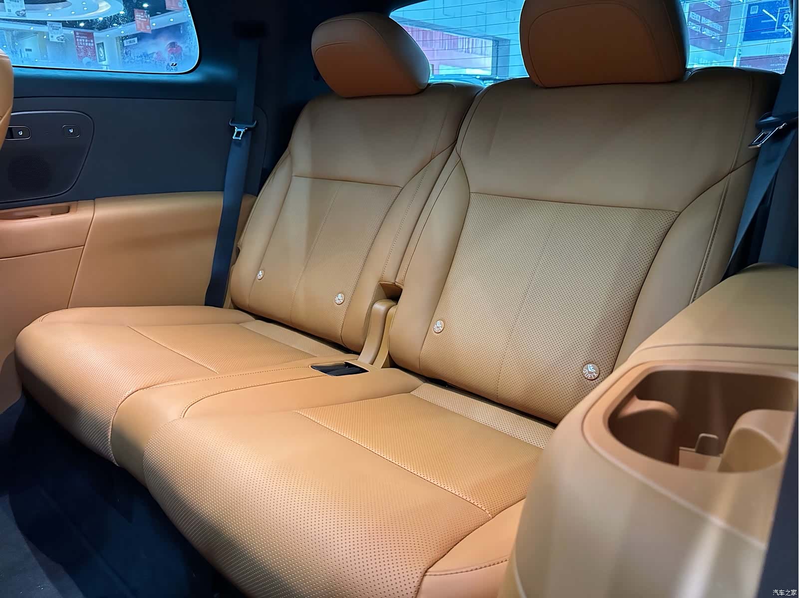 Li Auto i8, 2025 все фото