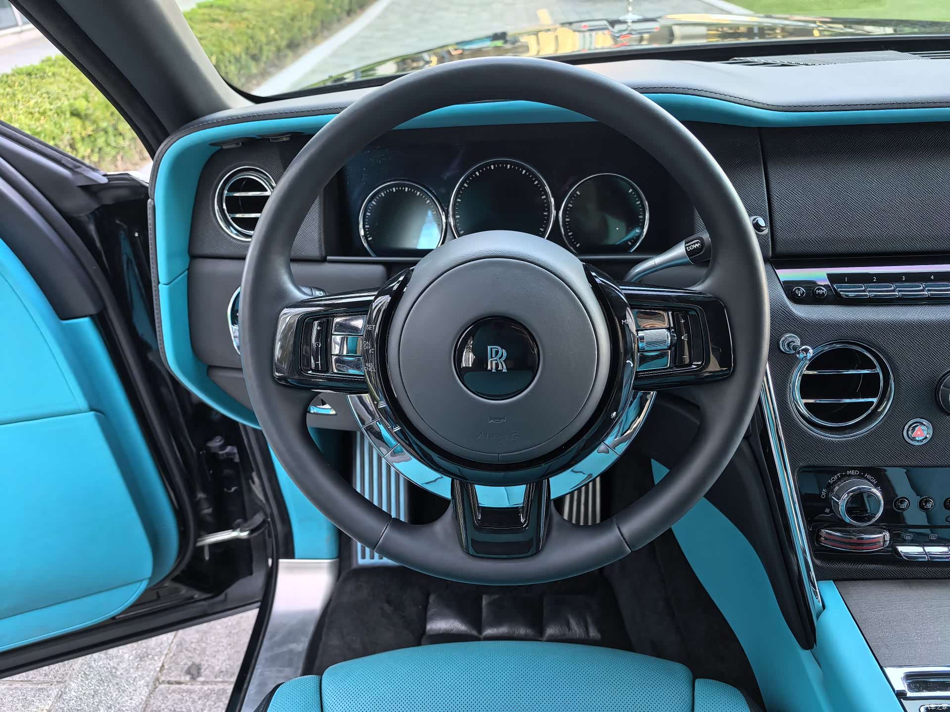 Rolls-Royce Cullinan, 2022 48
