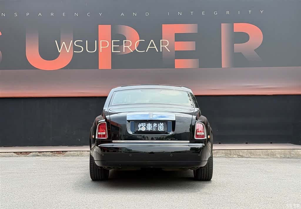 Rolls-Royce Phantom, 2012 4