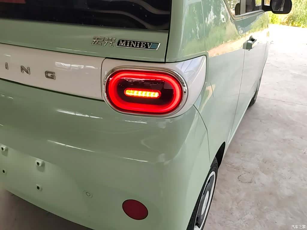 Wuling MINIEV, 2024 8