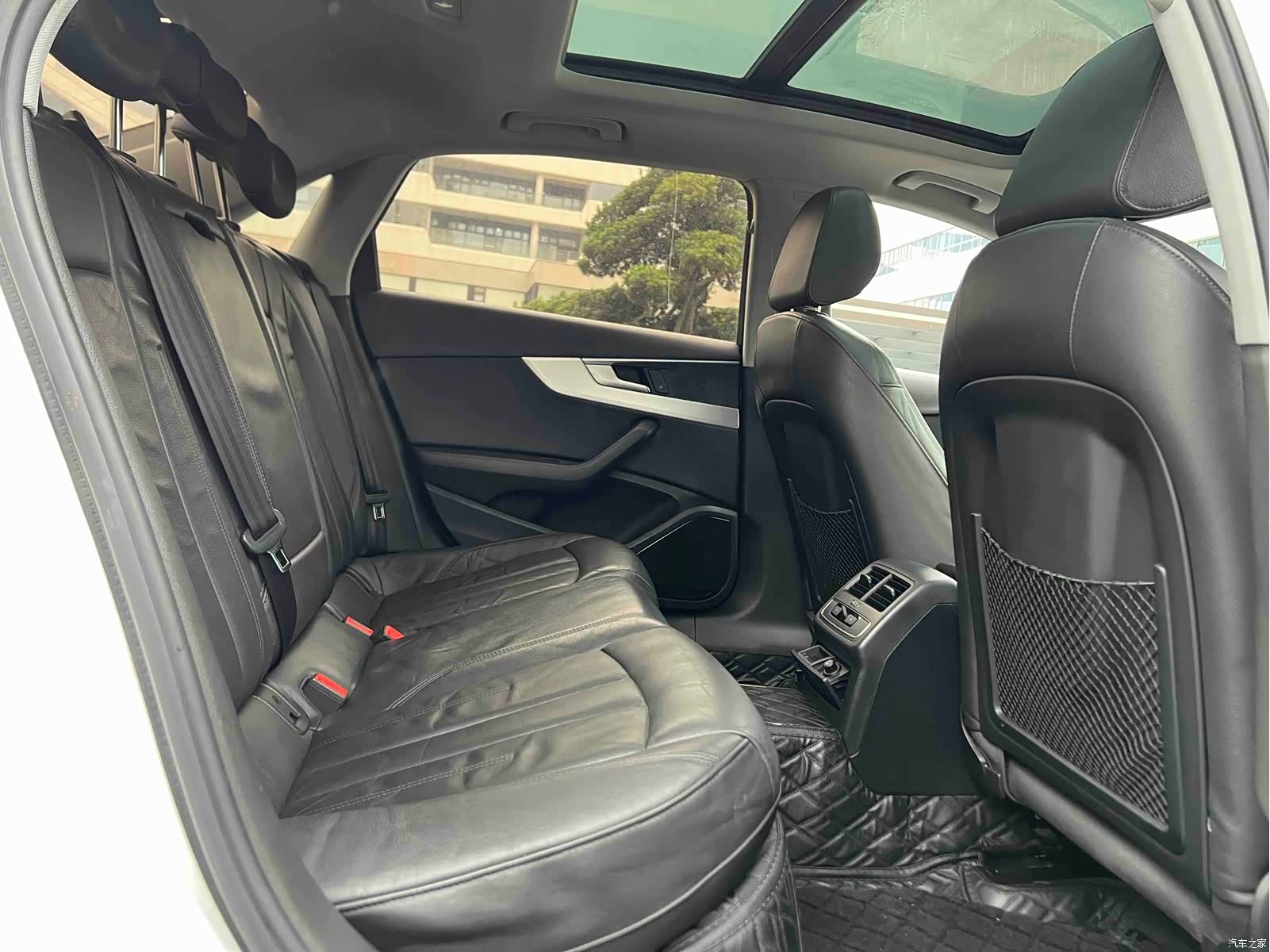 Audi A4L, 2018 7