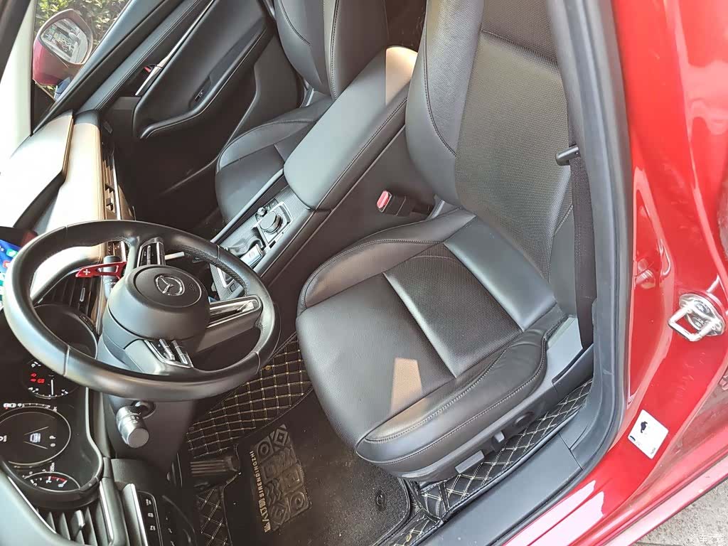 Mazda Mazda3, 2022 8