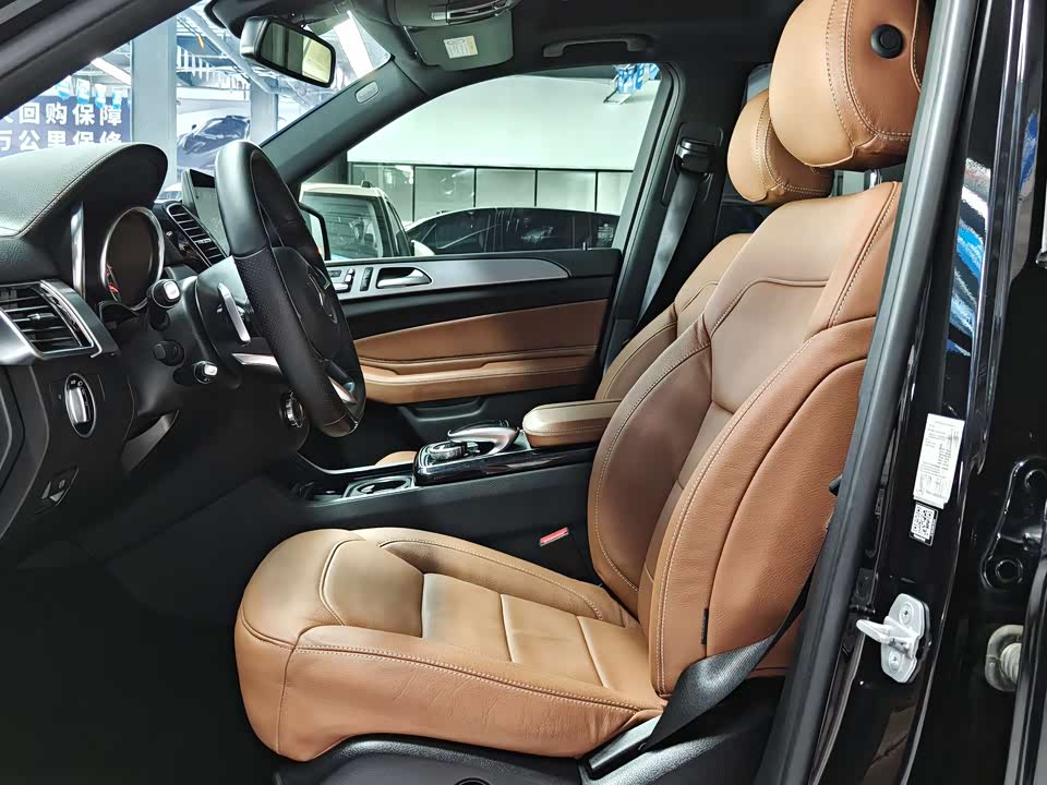 Mercedes-Benz GLE Mercedes-Benz GLE