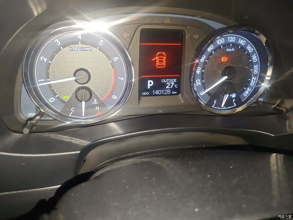 Toyota Corolla, 2015 все фото