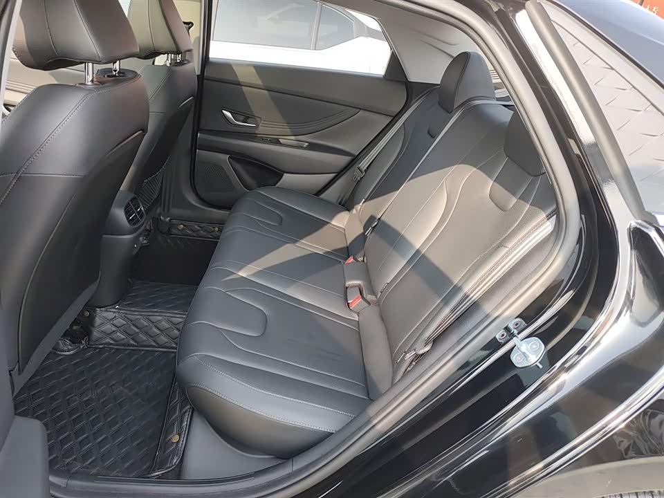 Hyundai Elantra Hyundai Elantra