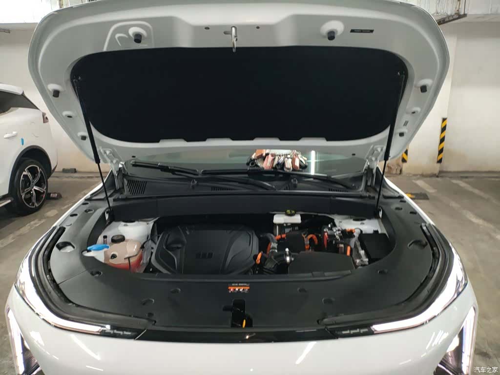 Geely Galaxy L7, 2025 16