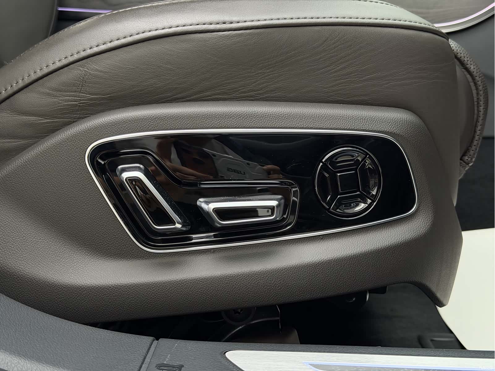 Audi A8L, 2021 12