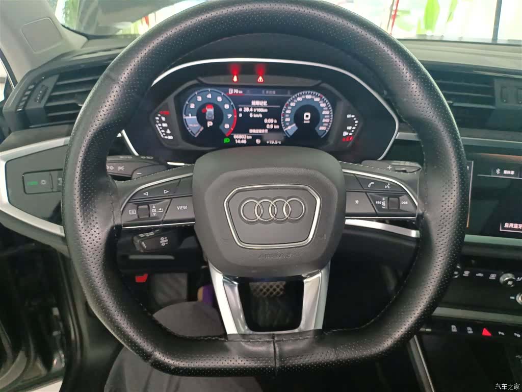Audi Q3, 2021 11