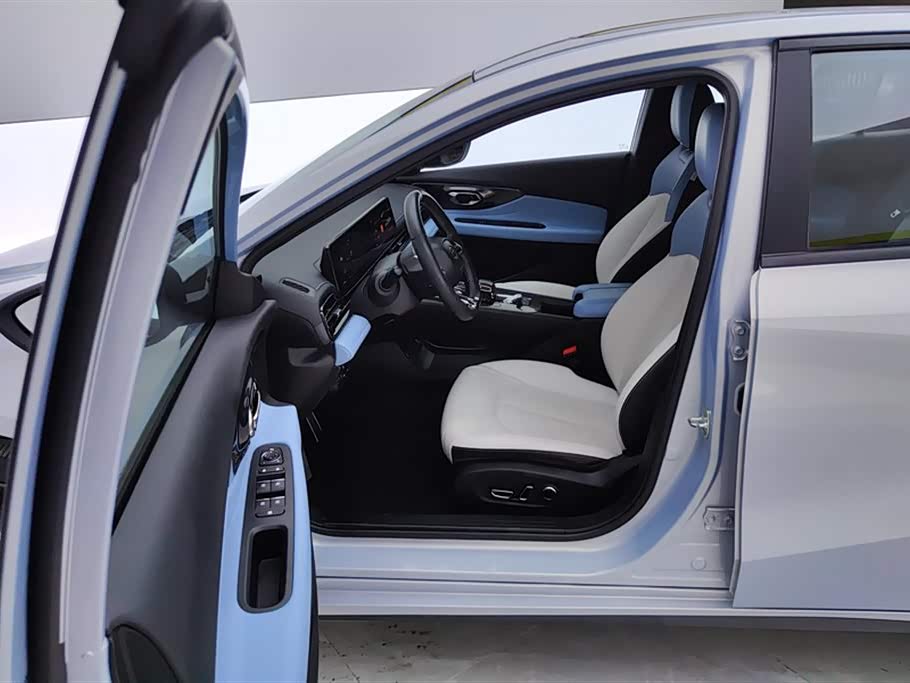 Trumpchi Shadow Leopard