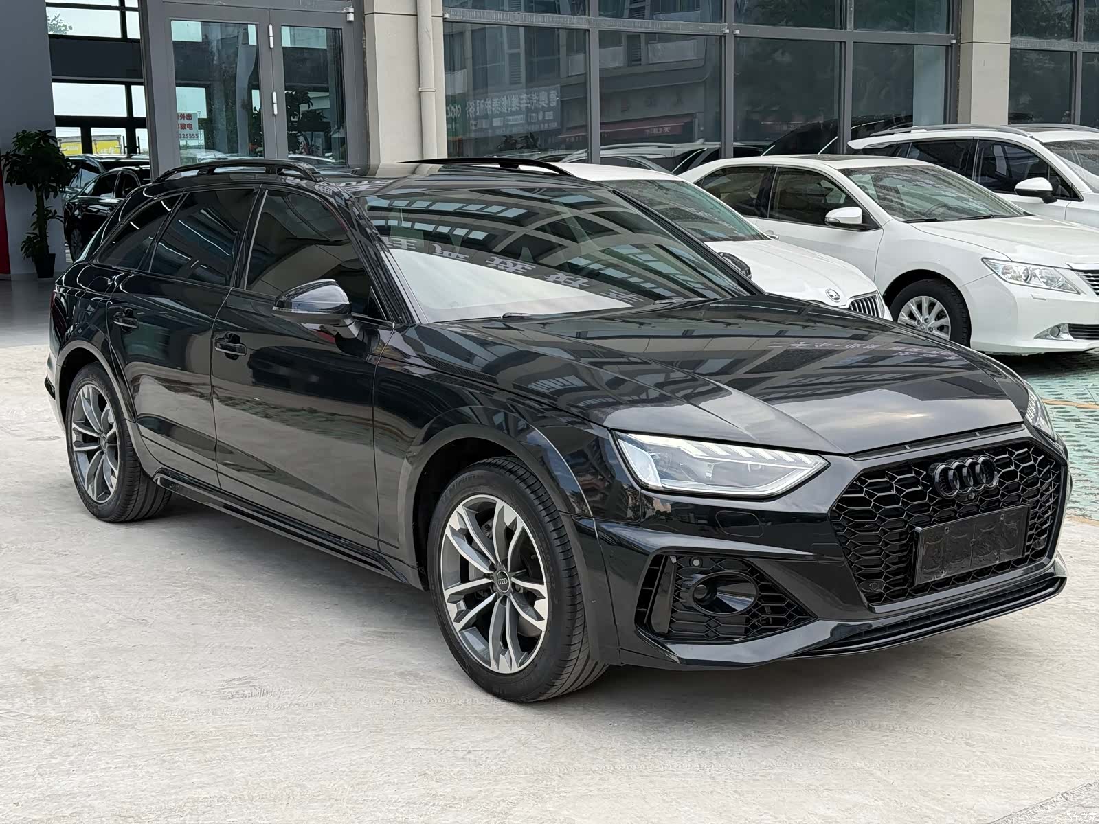 Audi A4, 2021 3