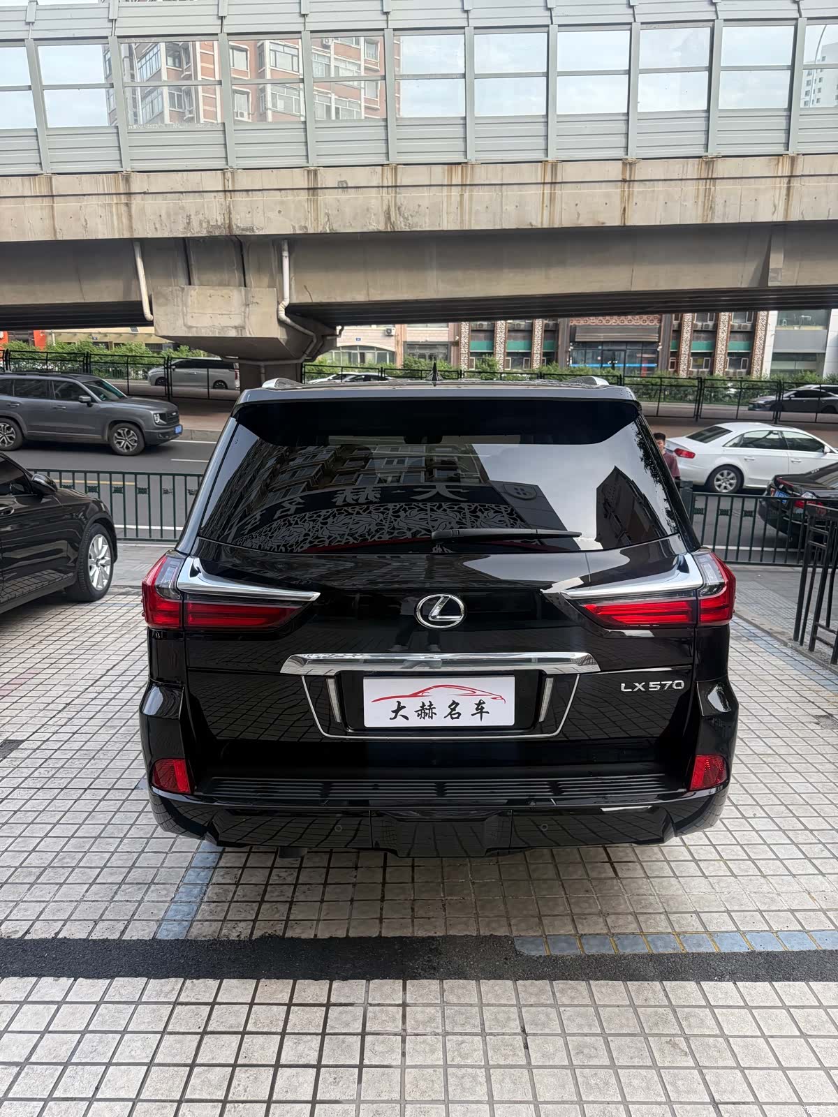 Lexus LX, 2019 все фото