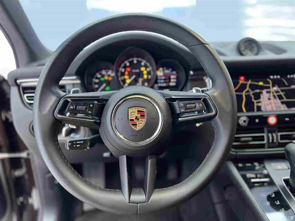 Porsche Macan, 2023 12