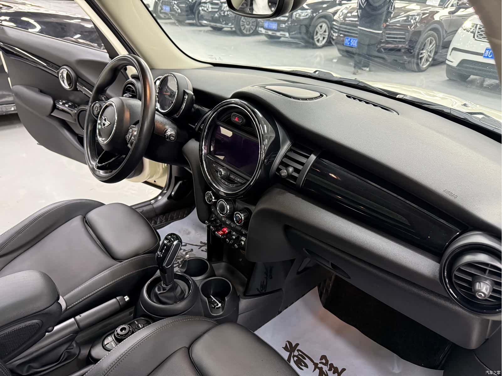 Mini Cooper, 2020 13