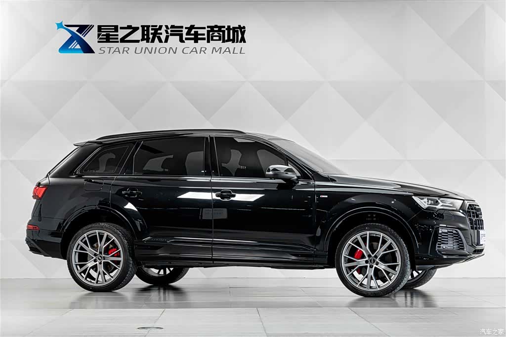 Audi Q7, 2023 все фото