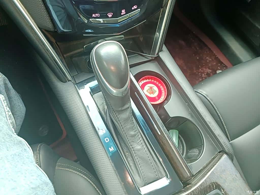 Cadillac XTS, 2019 14