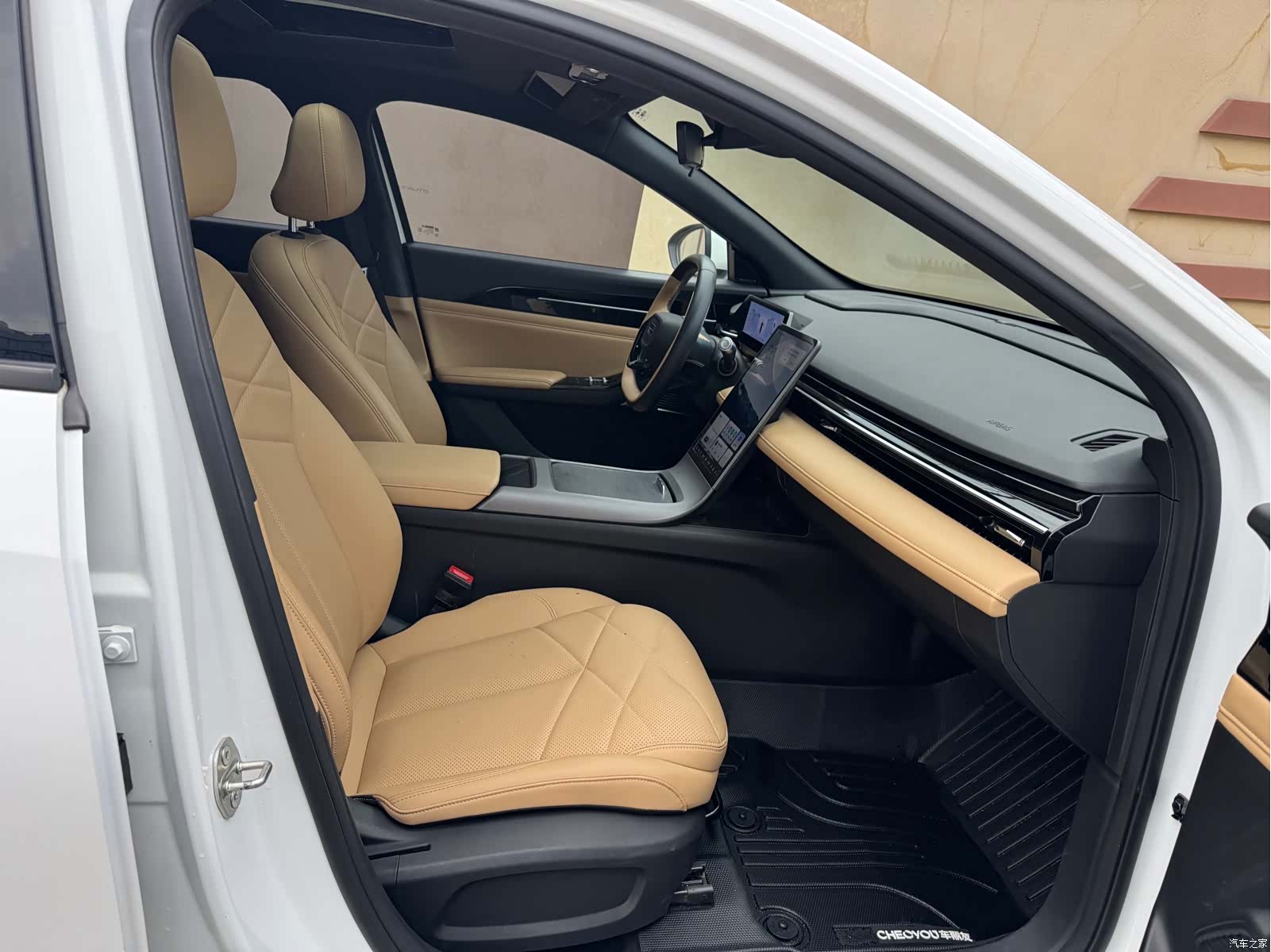 Geely Galaxy L6, 2023 18