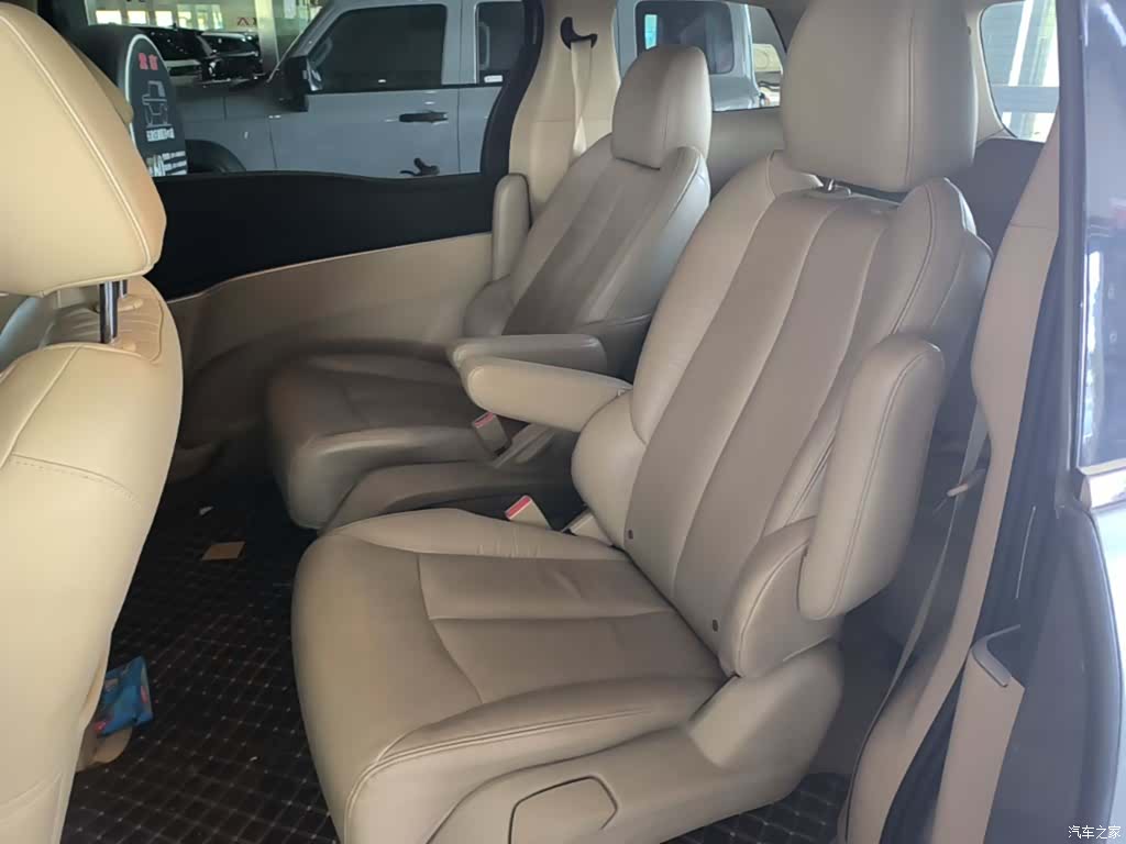 Buick GL8, 2023 13