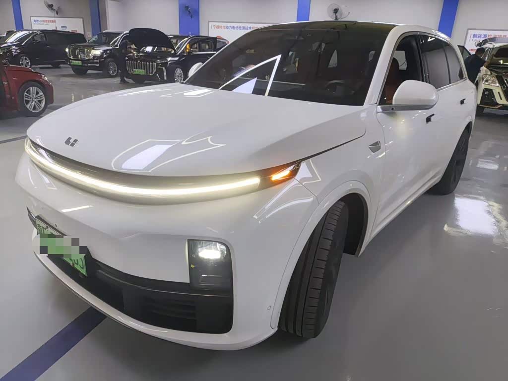 Li Auto L7