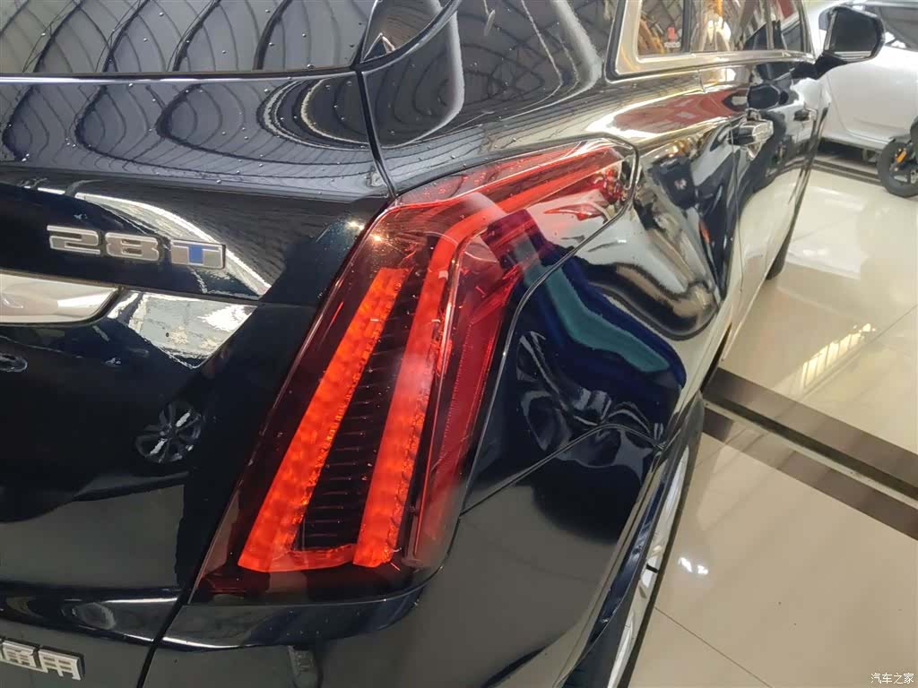 Cadillac XT5, 2022 8