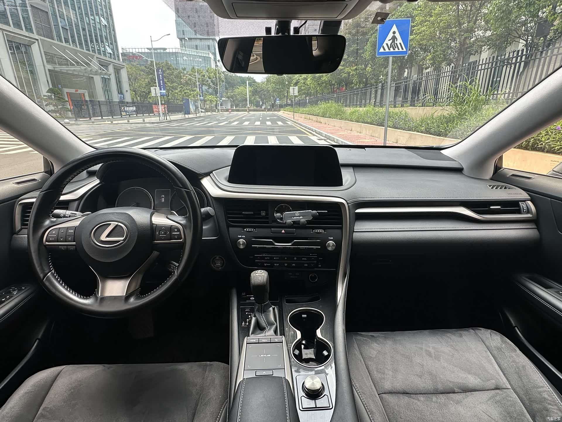 Lexus RX, 2021 11