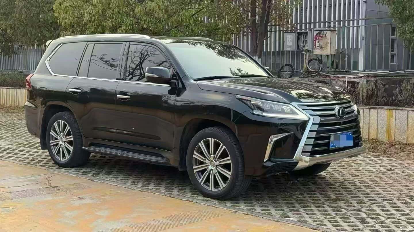 Lexus LX, 2017 3