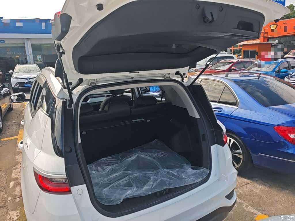 Geely X6, 2020 19
