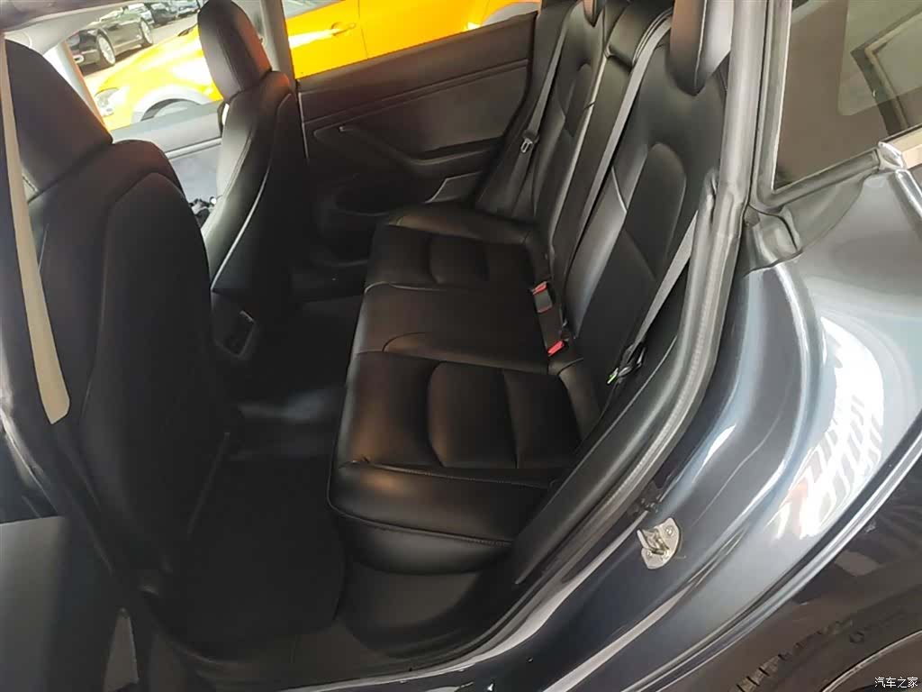 Tesla Model 3, 2020 17