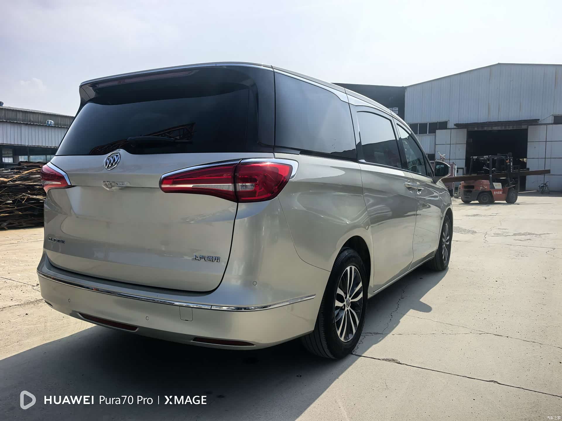 Buick GL8, 2019 4