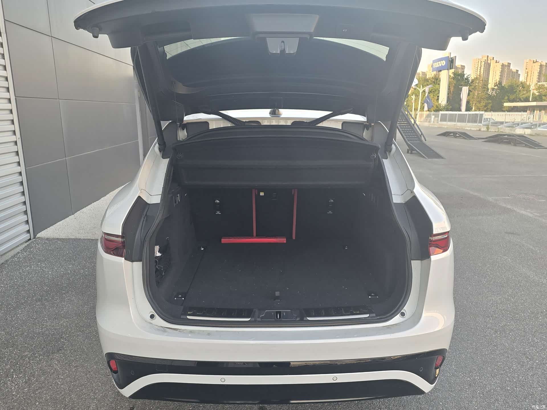 Jaguar F-PACE, 2024 9