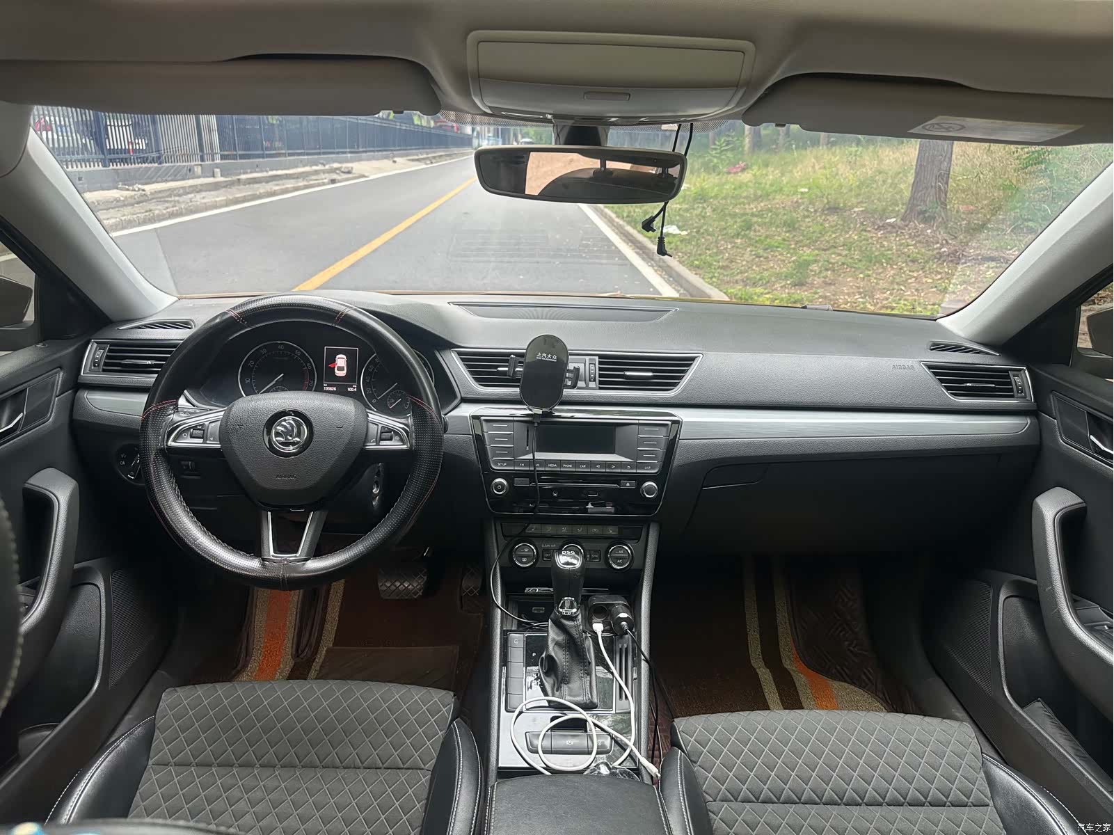 Skoda Superb, 2015 все фото