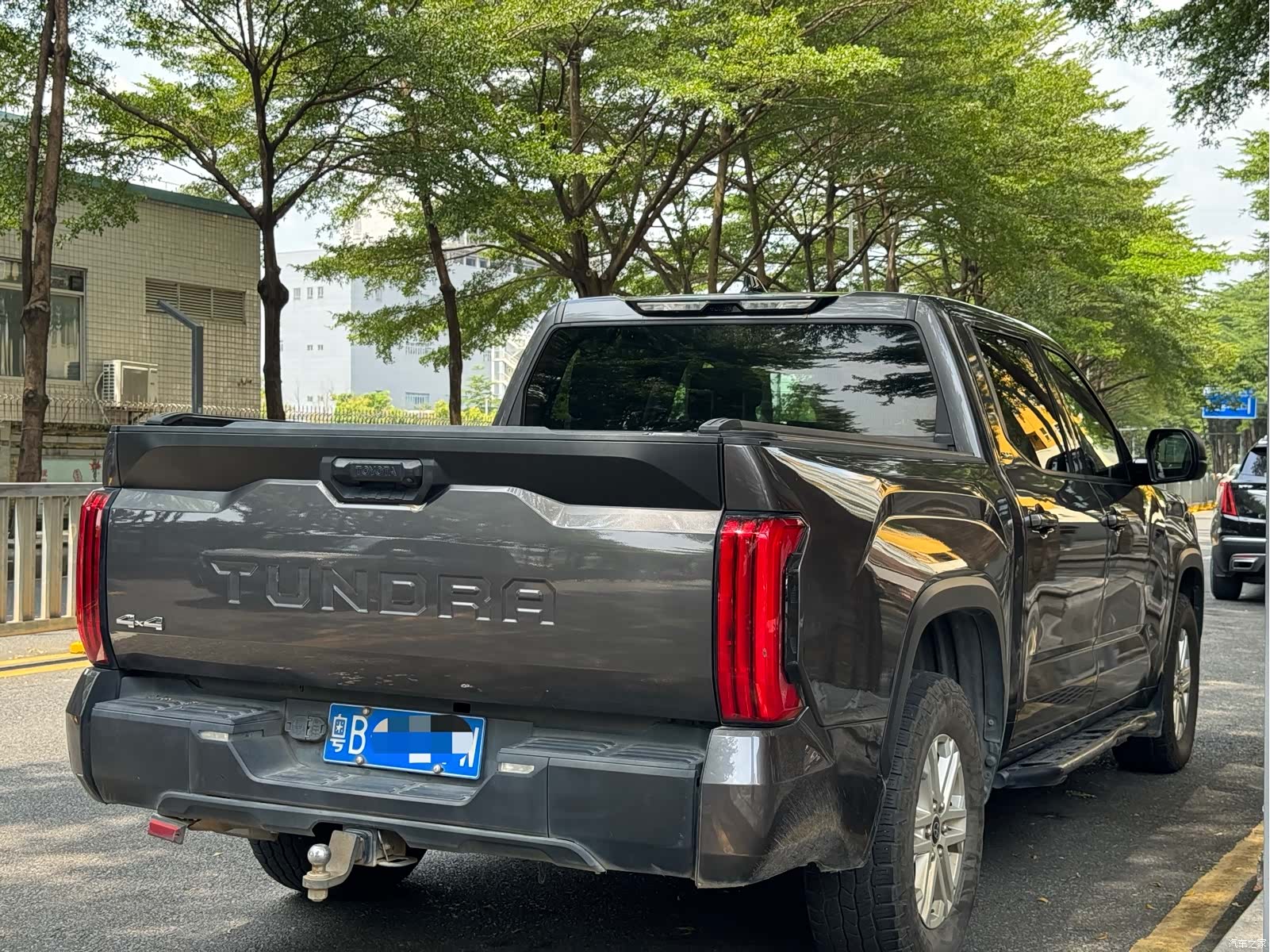 Toyota Tundra, 2022 11