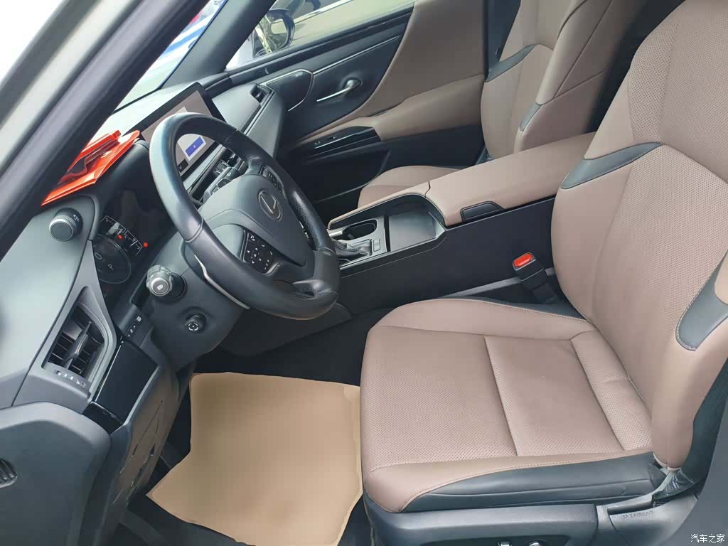 Lexus ES, 2023 11