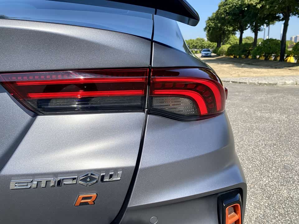 Trumpchi Shadow Leopard