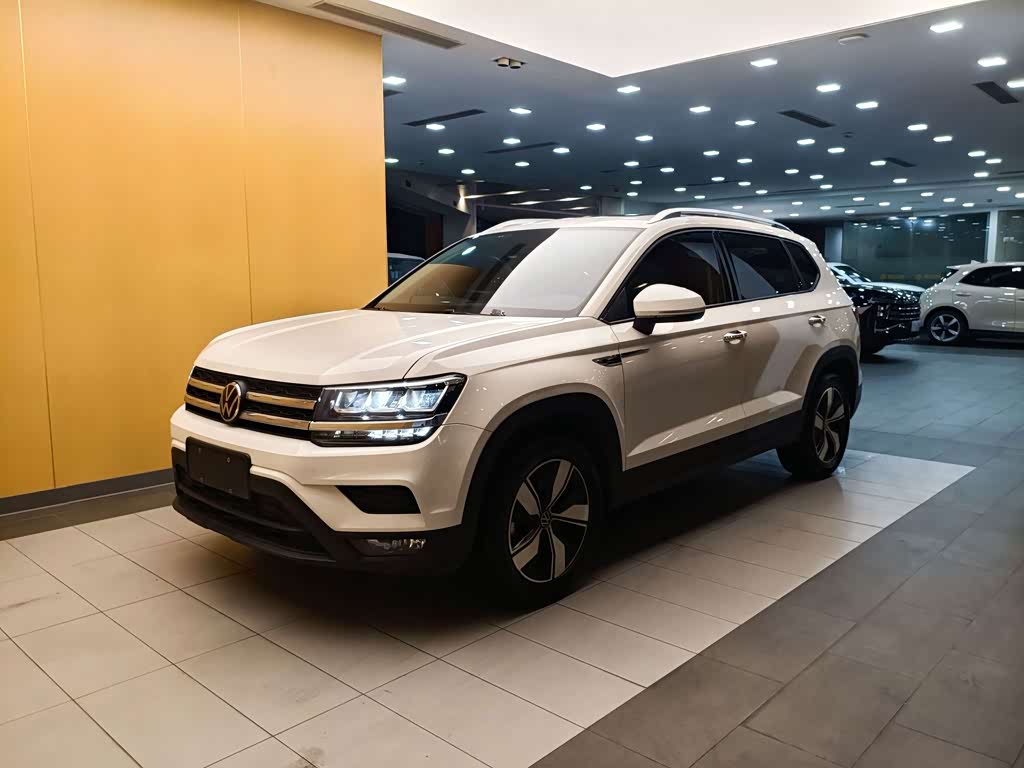 Volkswagen Tharu