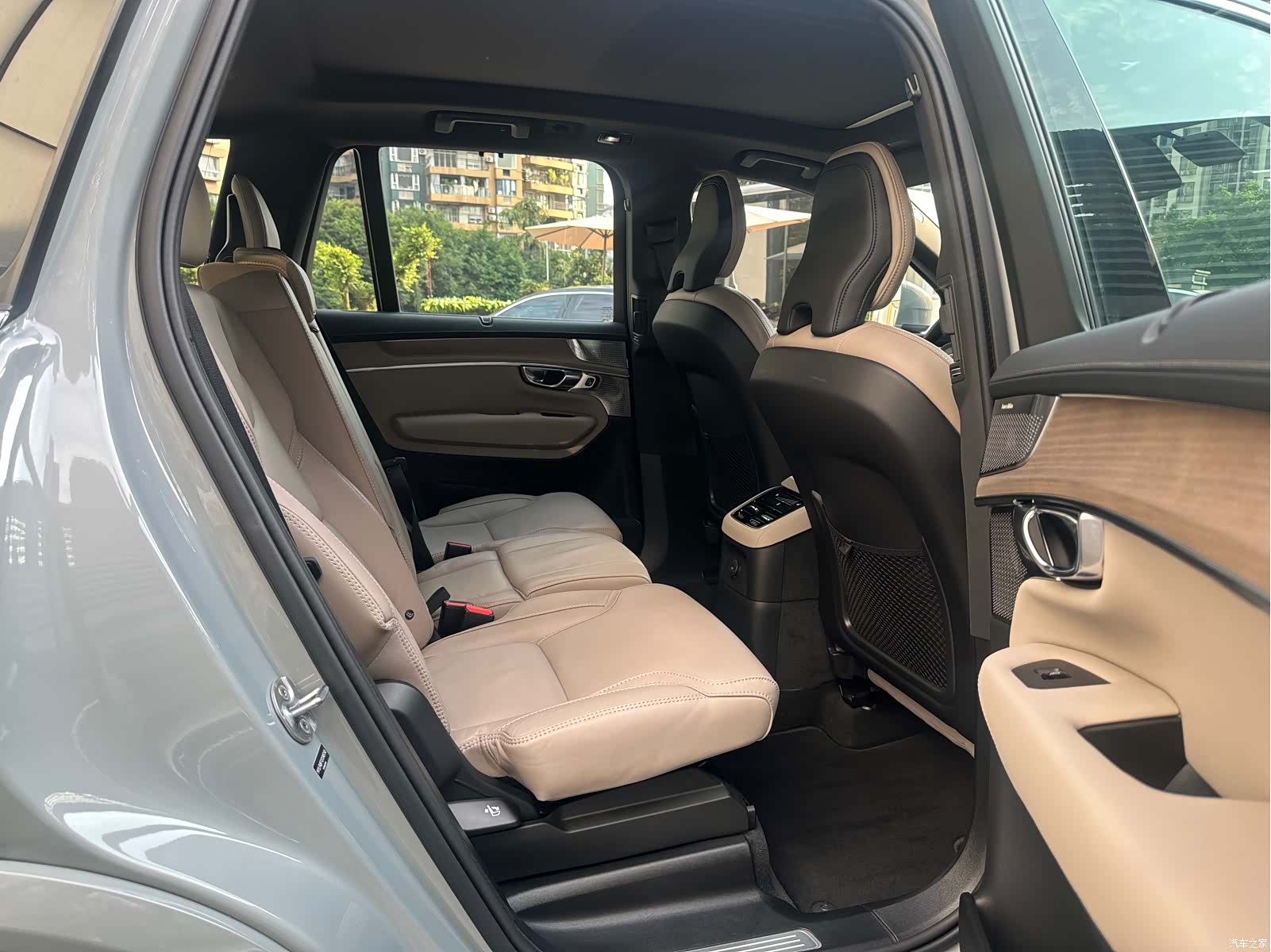 Volvo XC90, 2025 21