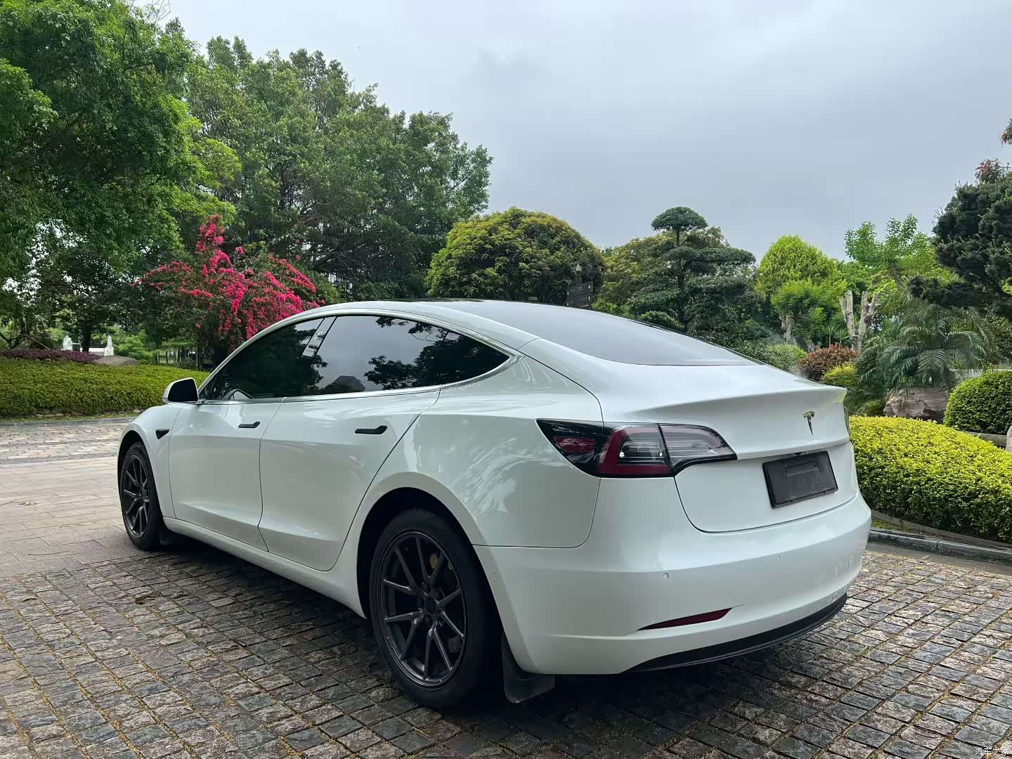 Tesla Model 3, 2020 6