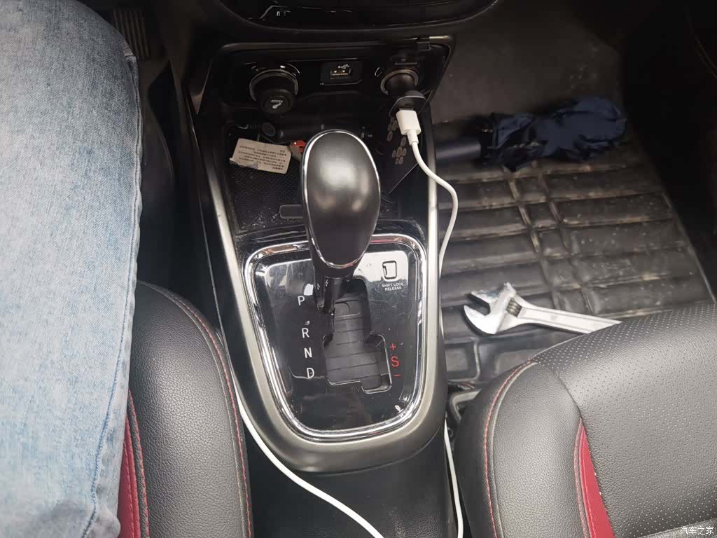 Changan CS15, 2017 7