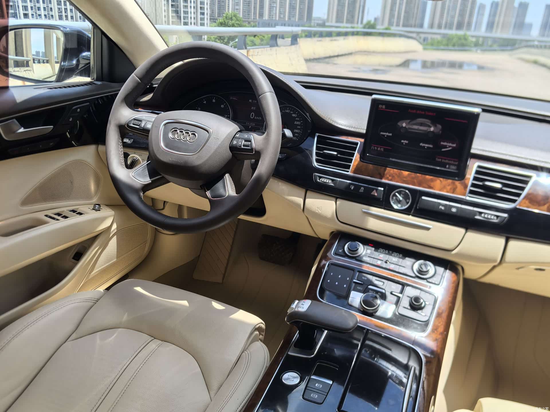 Audi A8L, 2011 44