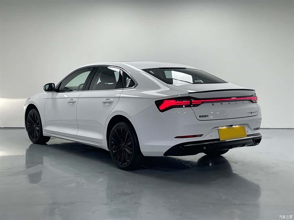 Geely Preface, 2025 8