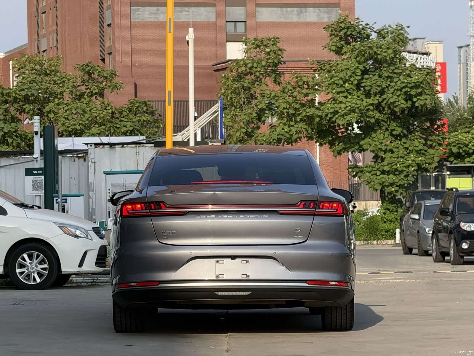 BYD Han, 2021 все фото