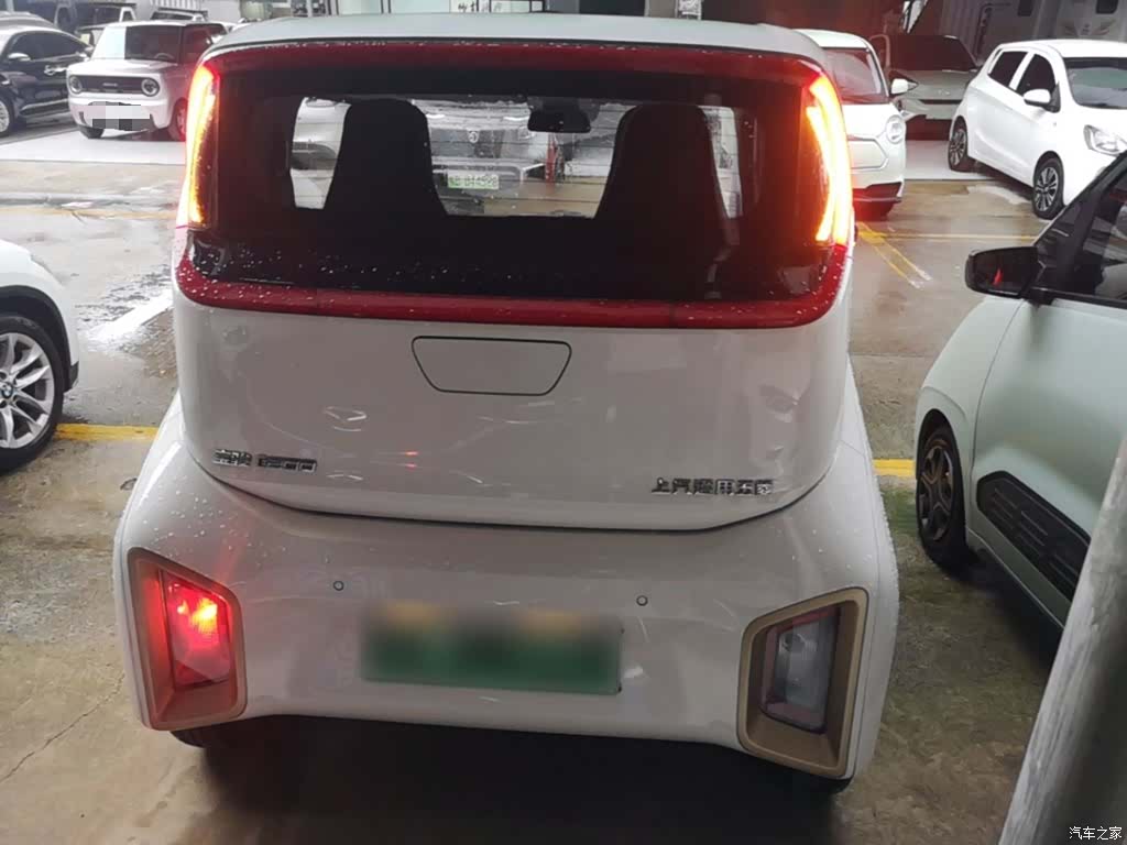 Wuling E200, 2020 6