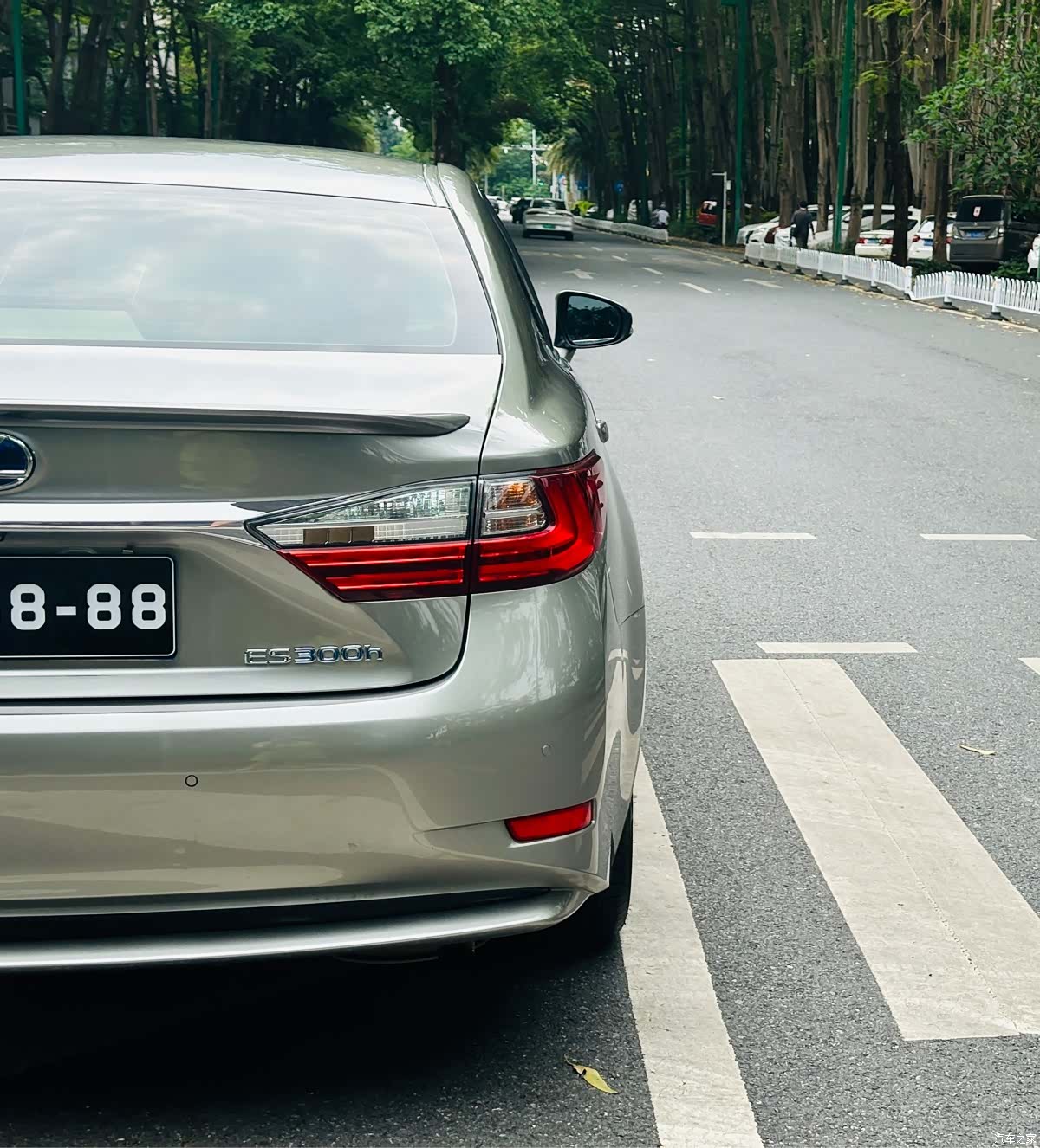 Lexus ES, 2018 8
