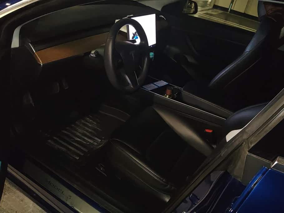 Tesla Model 3 Tesla Model 3