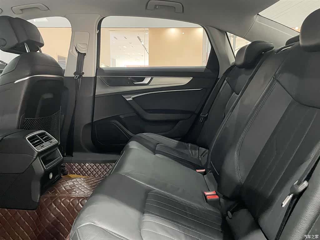 Audi A6L, 2020 8