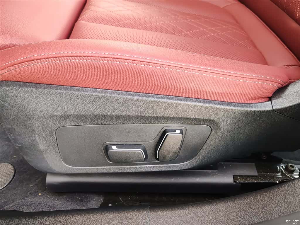 BMW 3 Series, 2025 15
