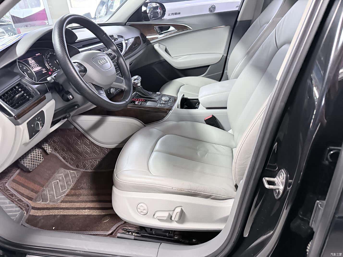 Audi A6, 2014 9