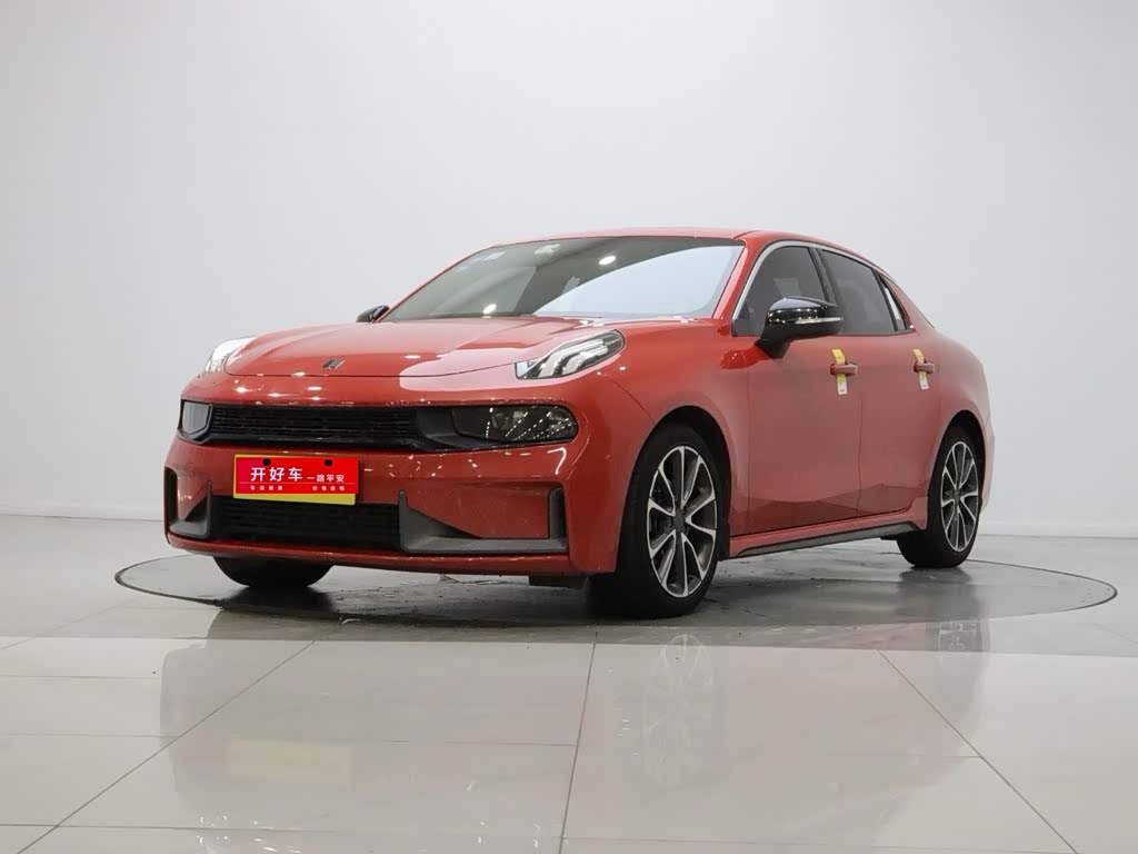 Lynk & Co 03